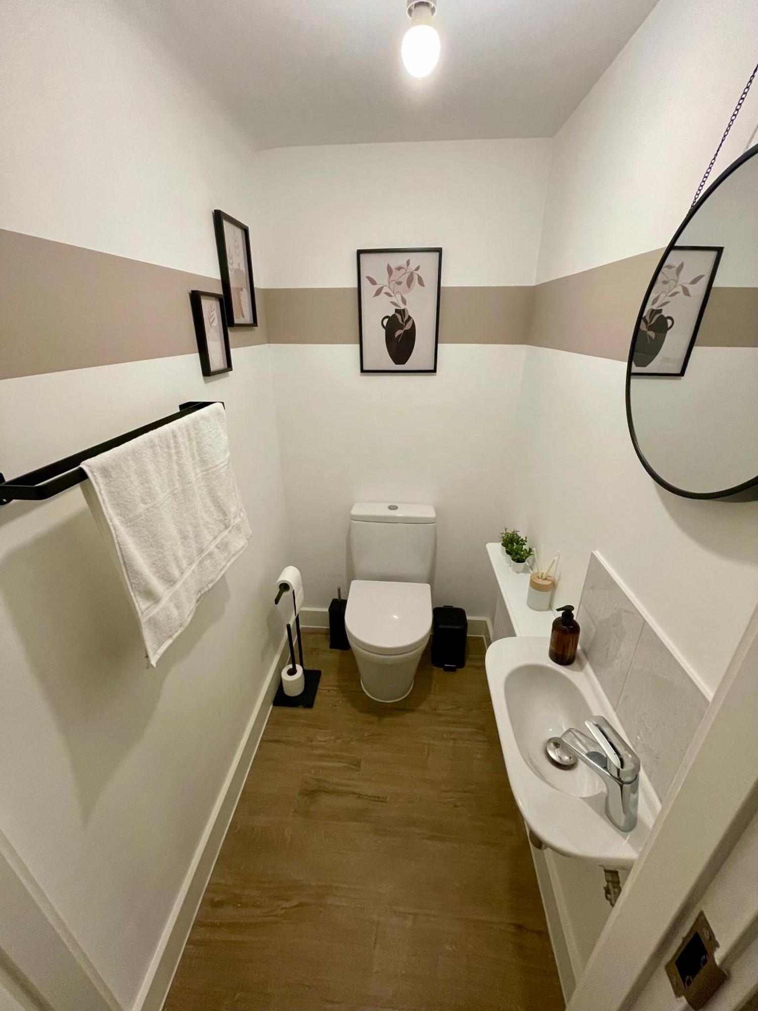 3-Bedroom Luxury Stay With Free Parking Market Harborough Εξωτερικό φωτογραφία