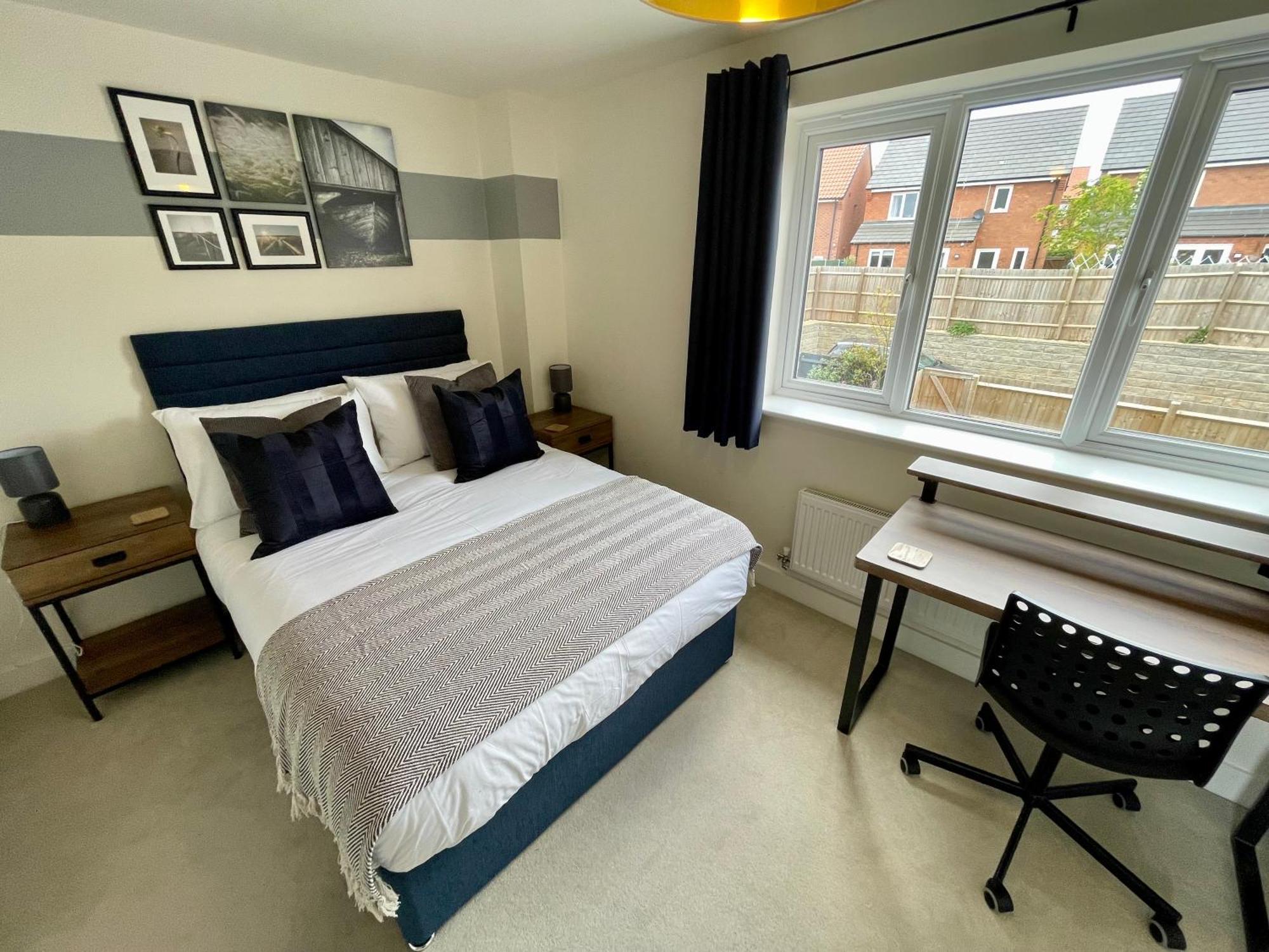 3-Bedroom Luxury Stay With Free Parking Market Harborough Εξωτερικό φωτογραφία