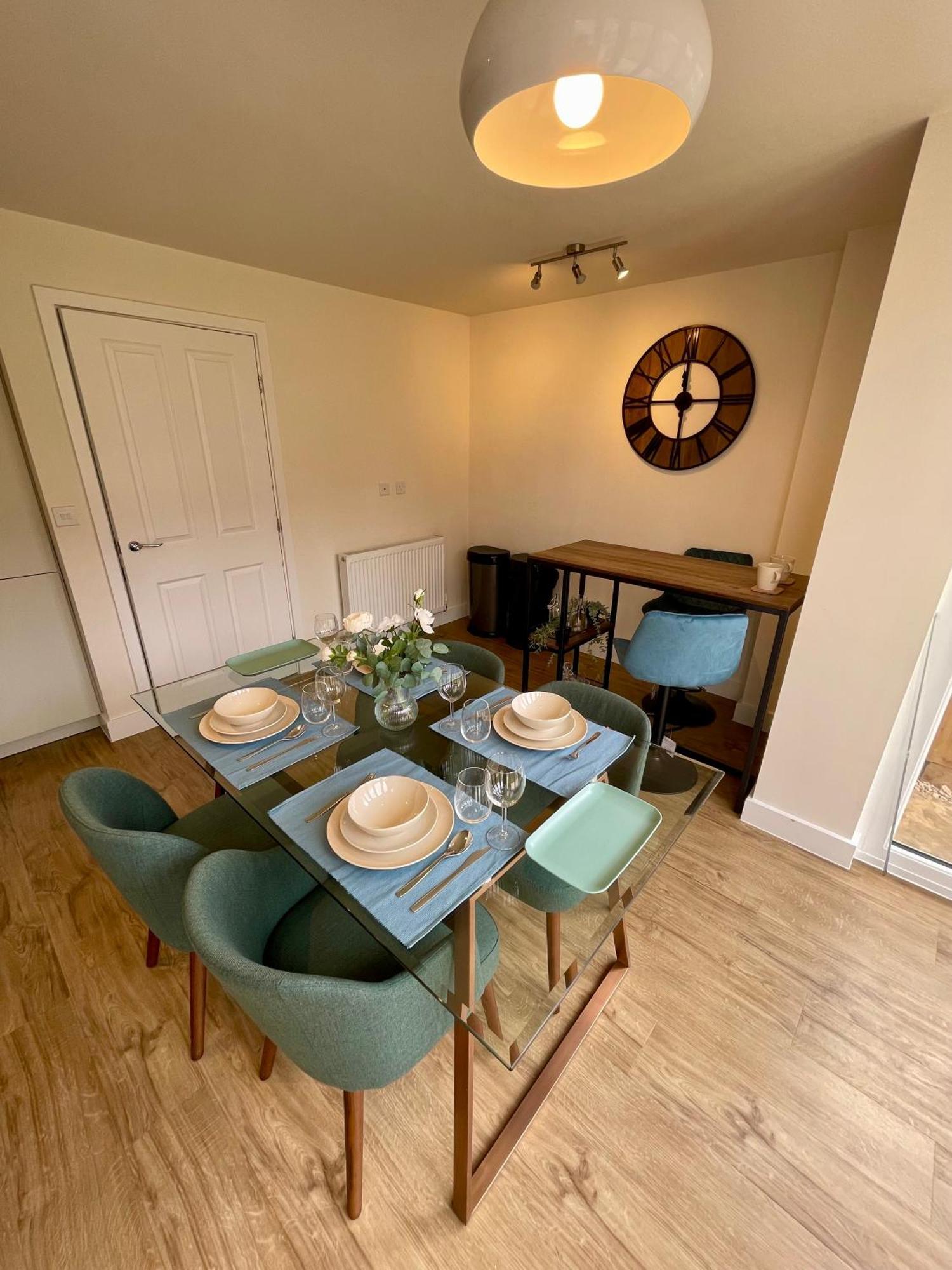 3-Bedroom Luxury Stay With Free Parking Market Harborough Εξωτερικό φωτογραφία